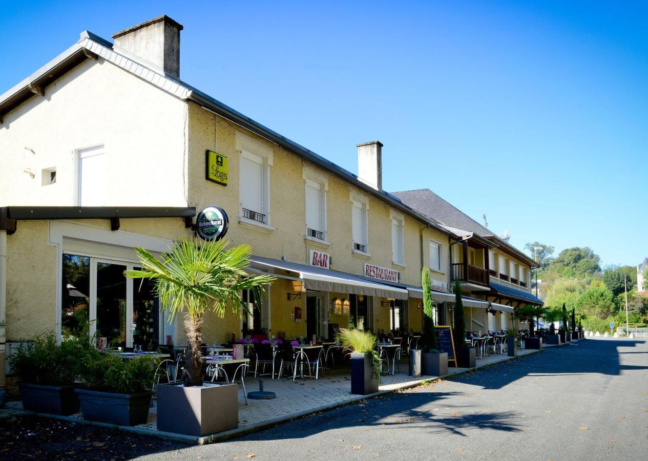 Logis Hotel L'Amandier Morlaas Exterior foto